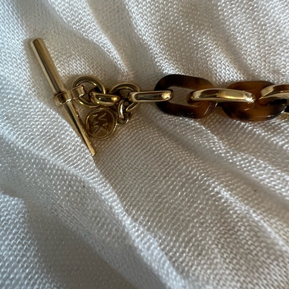 Gently Worn Michael Kors Gold and Tortoise Locket Bracelet - Picture 4 of 8